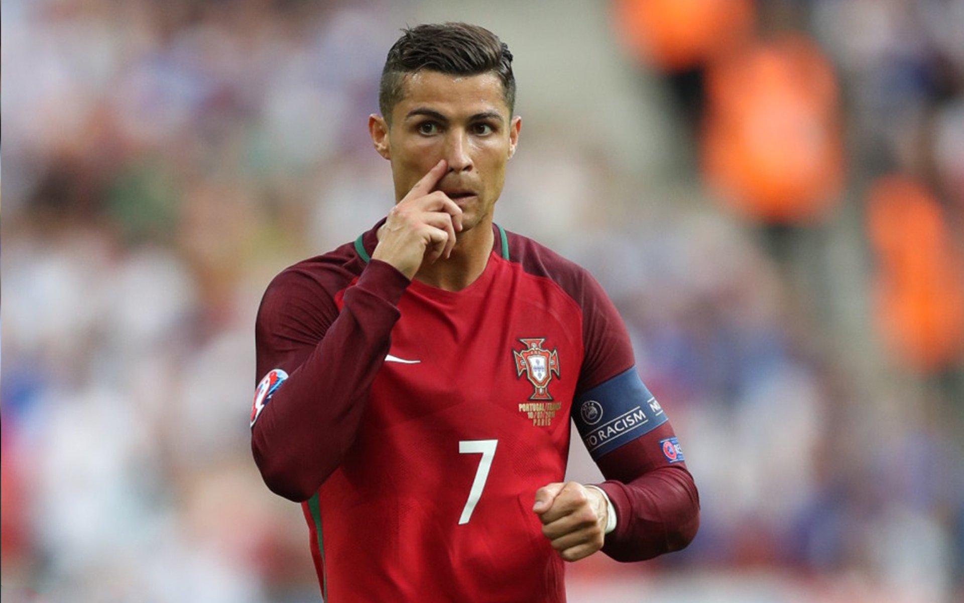 前曼联后卫保罗-帕克痛批奥纳纳,曼联防线已陷入混乱,他根本不像个守门员!